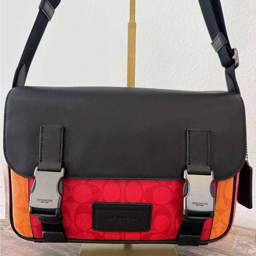 Coach Men's Black and Red Crossbody Bag